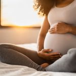 Quanto tempo após o parto é recomendado para fazer uma abdominoplastia?